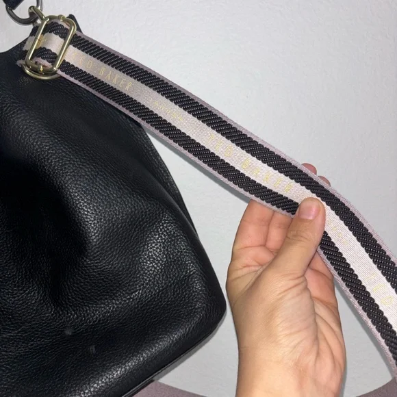 TED BAKER LONDON Amada Webbed Strap Leather Hobo Bag Black - Picture 4 of 6